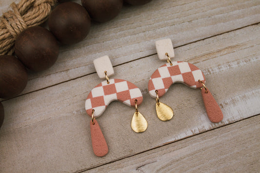 April Earring of The Month