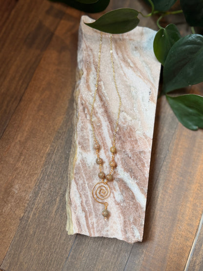 Brown Gemstone Swirl Neclace