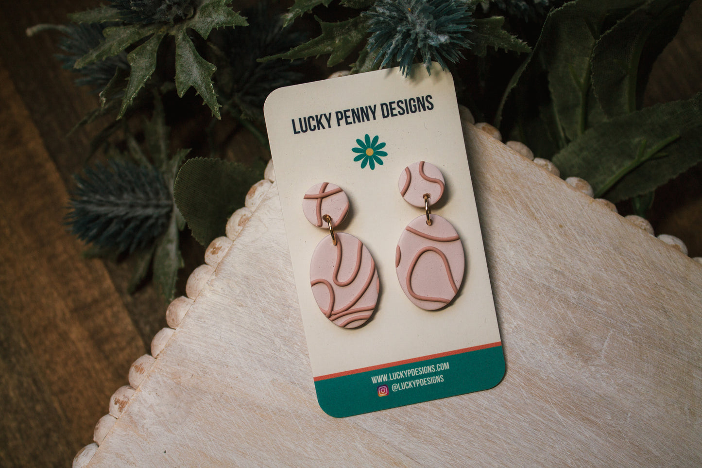 Abstract Lines Oval Dangles