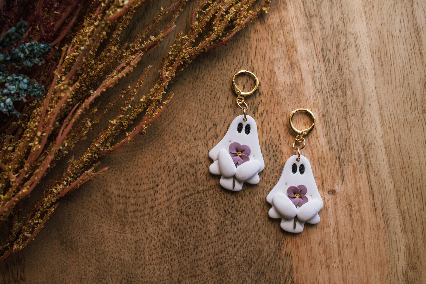 Summerween Floral Ghostie Dangle